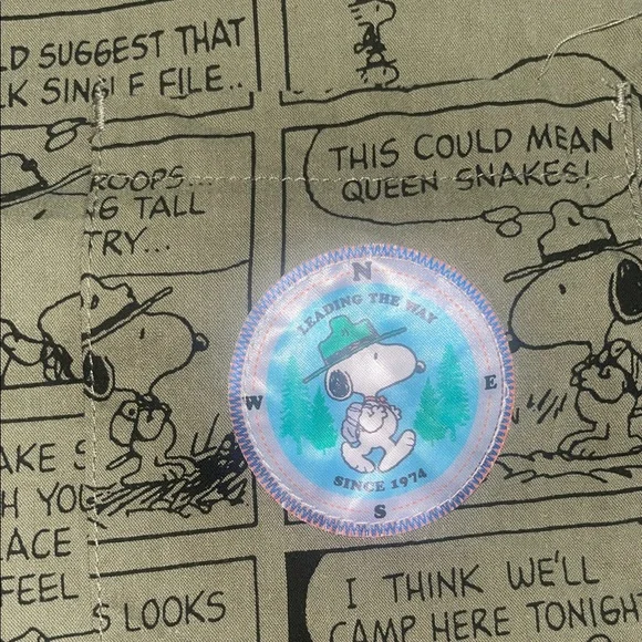 Peanuts Olive Comic Print Men's Shirt size small beagle scout - Picture 10 of 13